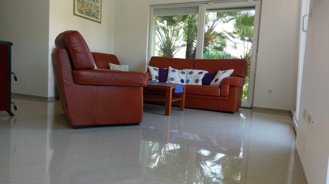 Tramuntana Holiday Home Porozina エクステリア 写真