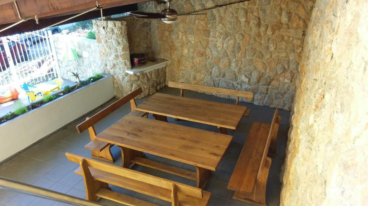 Tramuntana Holiday Home Porozina エクステリア 写真